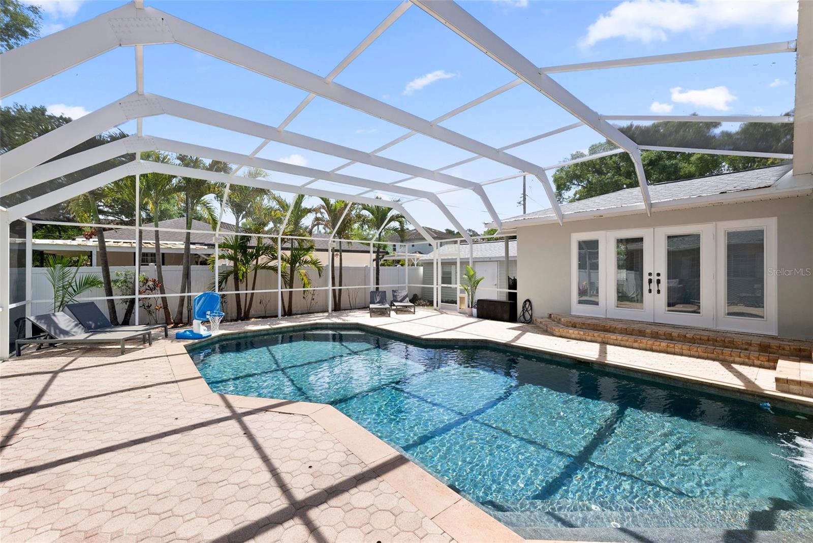 Image 33 of 41 For 4002 Kensington Avenue