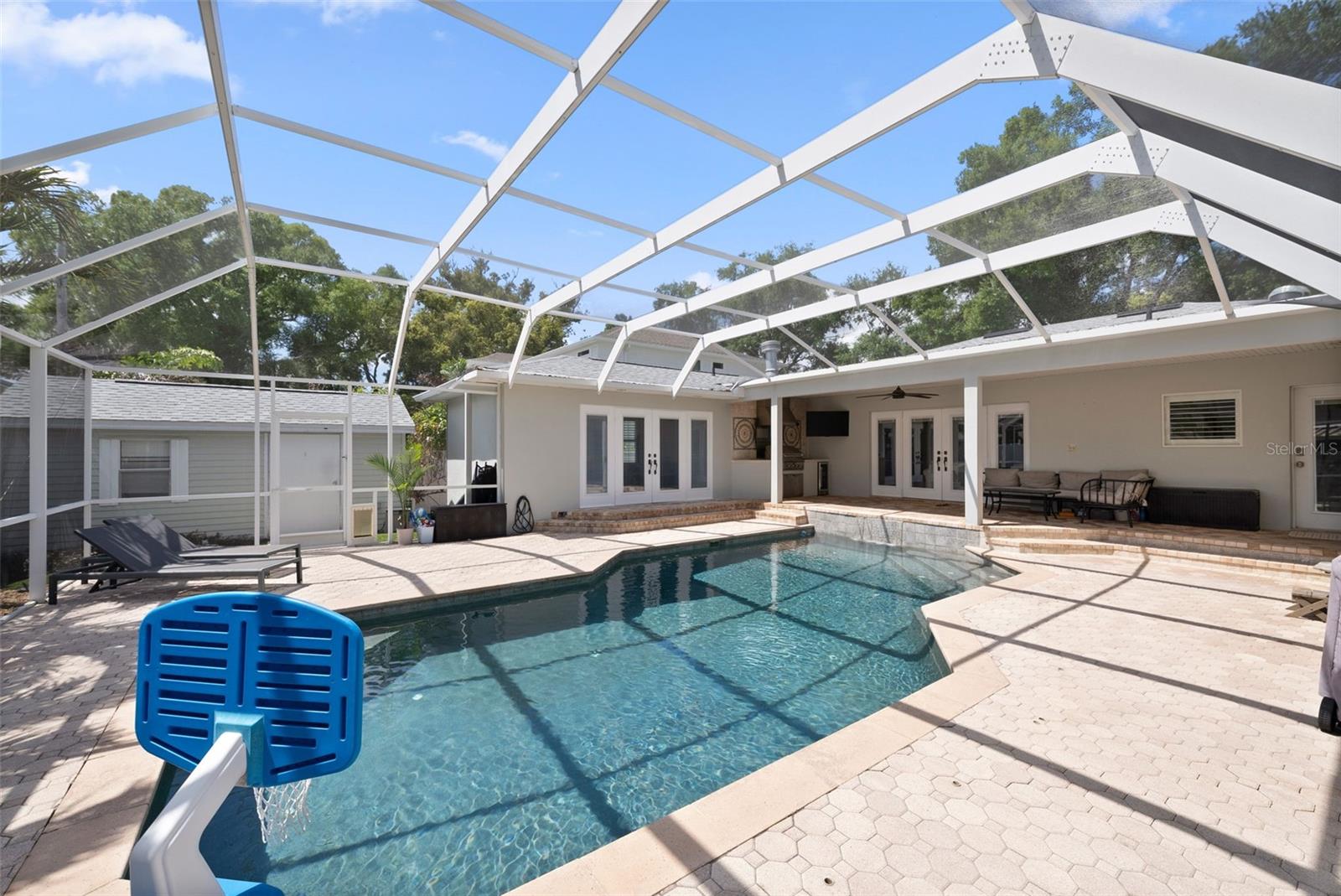 Image 34 of 41 For 4002 Kensington Avenue