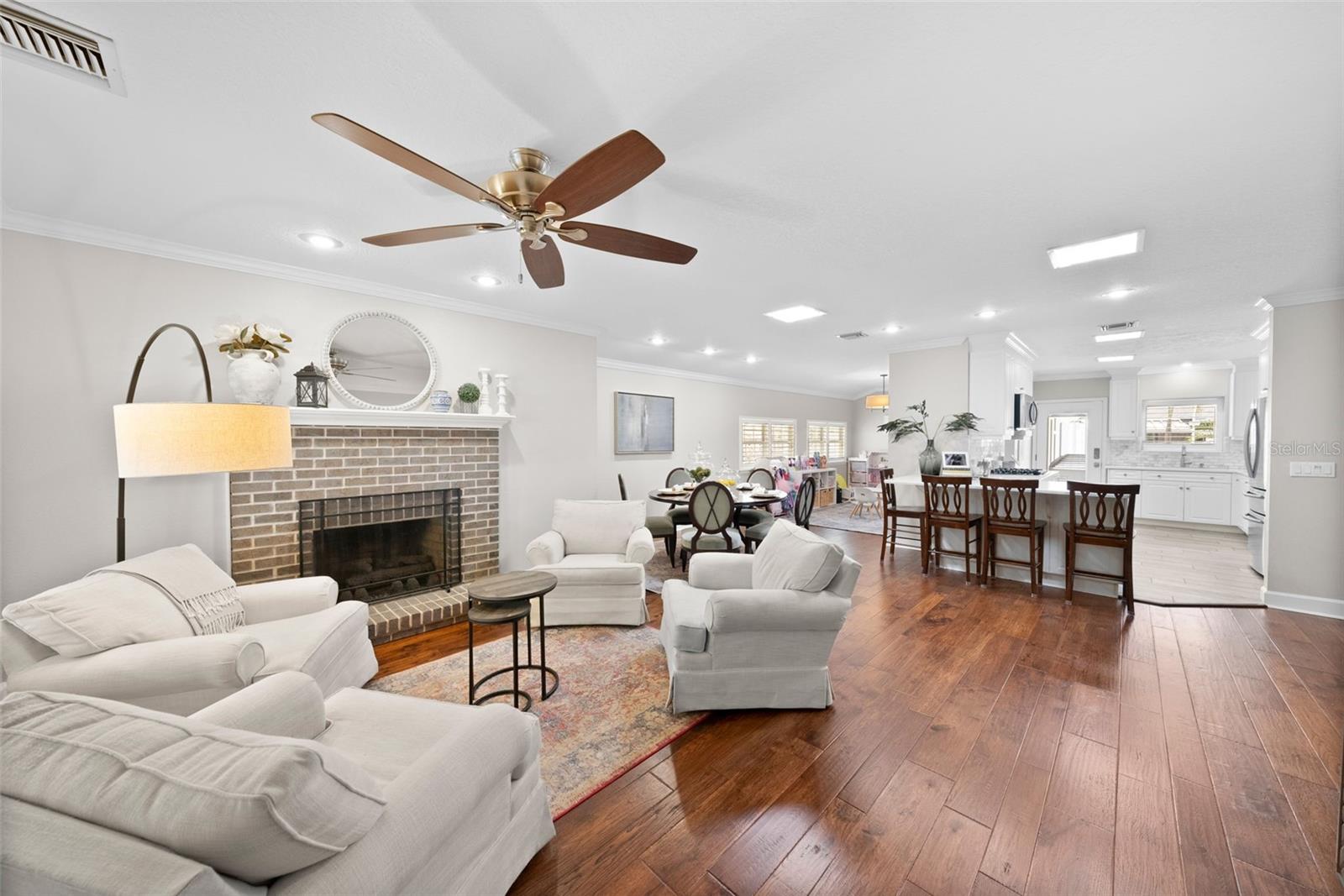 Image 4 of 41 For 4002 Kensington Avenue