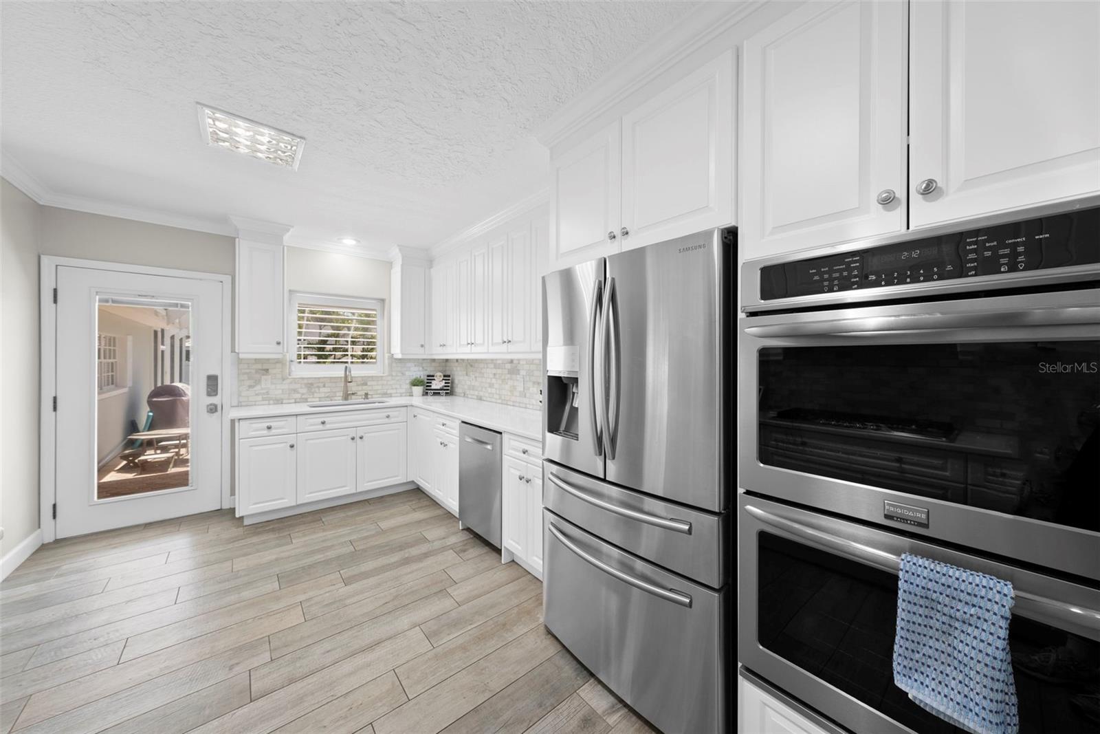 Image 9 of 41 For 4002 Kensington Avenue