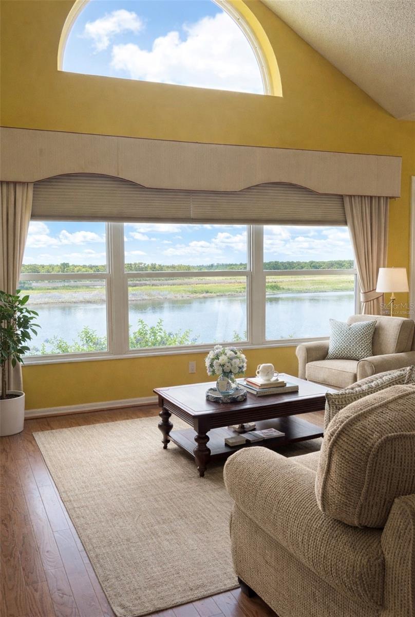 Image 16 of 93 For 649 Masterpiece Drive 156