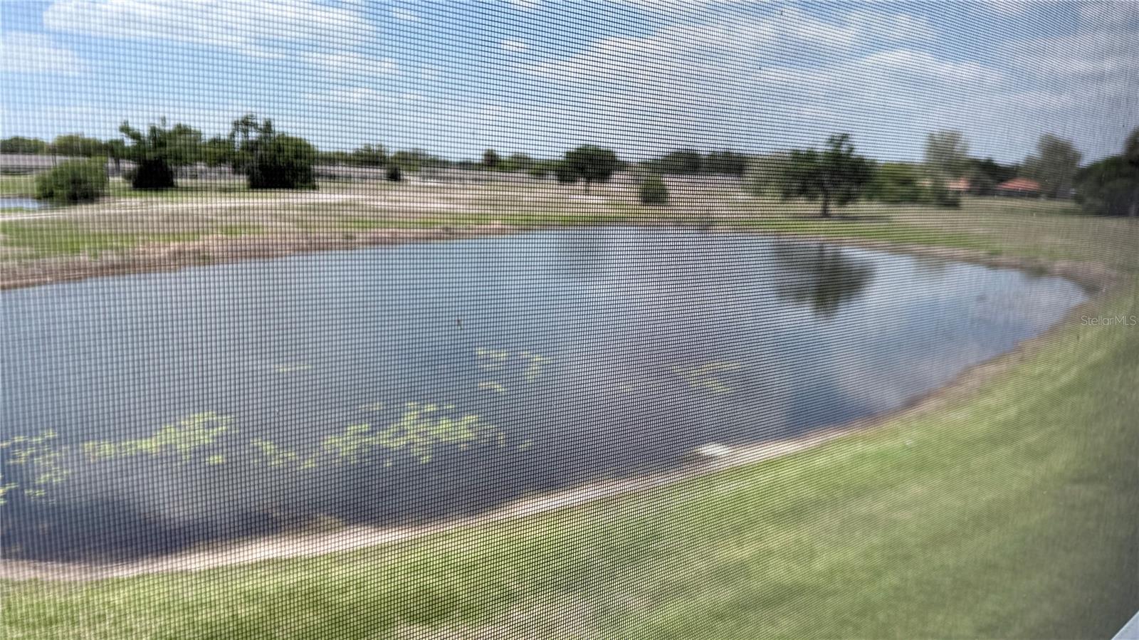 Image 26 of 93 For 649 Masterpiece Drive 156