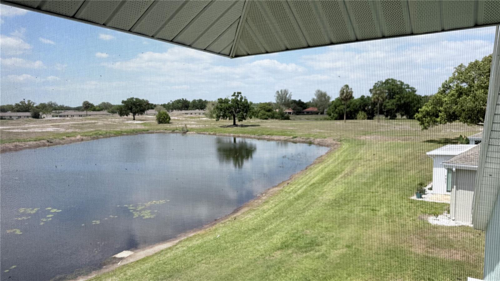 Image 27 of 93 For 649 Masterpiece Drive 156