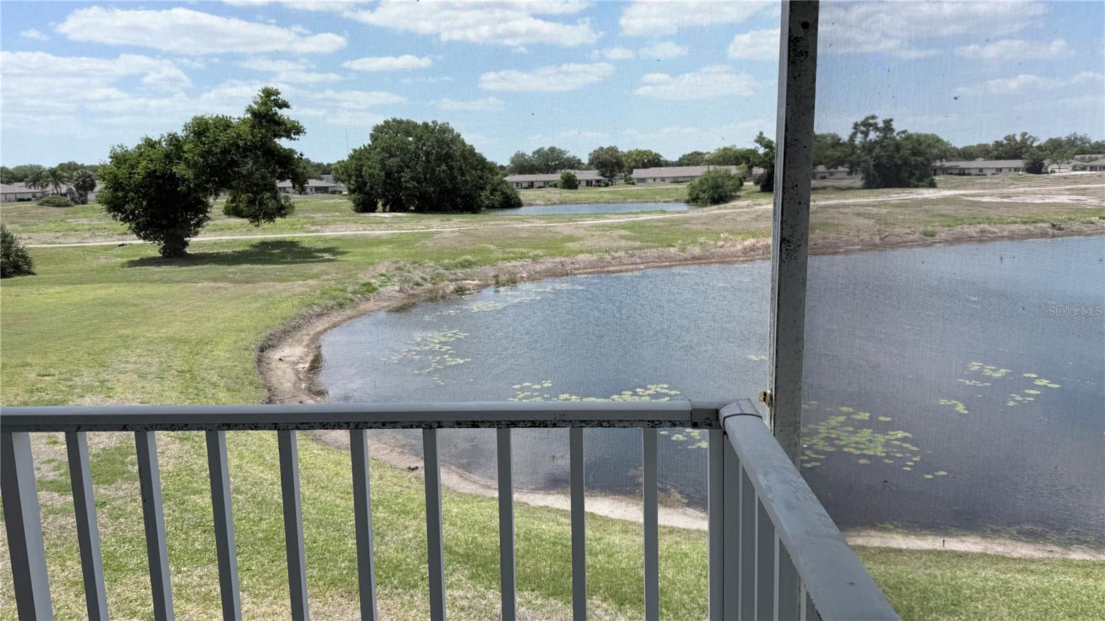 Image 29 of 93 For 649 Masterpiece Drive 156