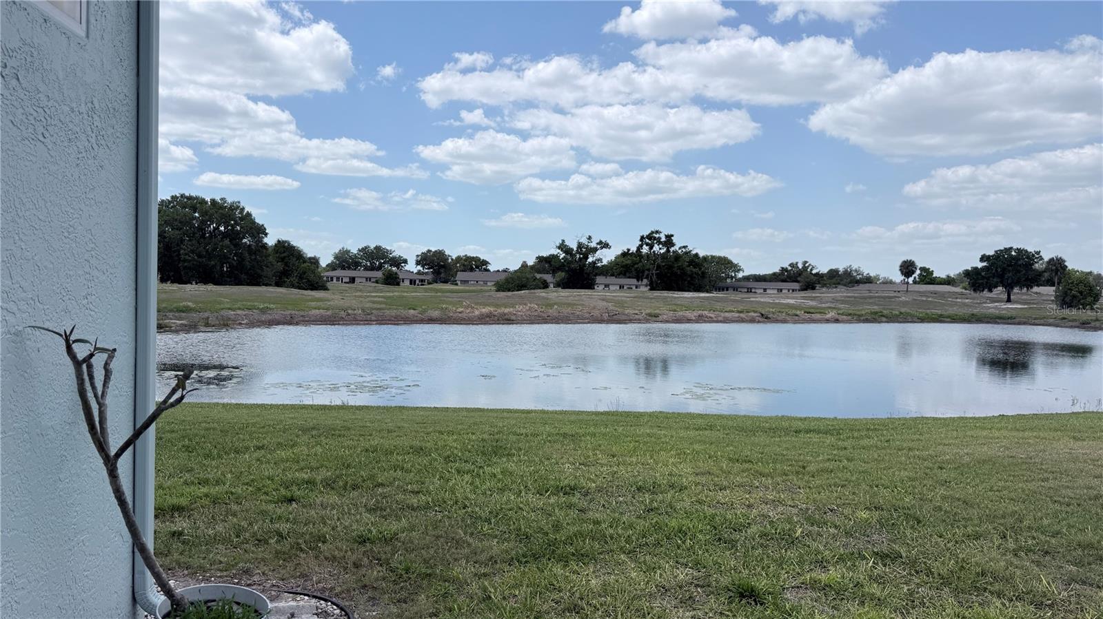 Image 34 of 93 For 649 Masterpiece Drive 156