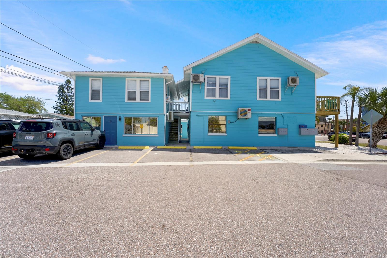 Image 16 of 18 For 13343 Gulf Boulevard C9