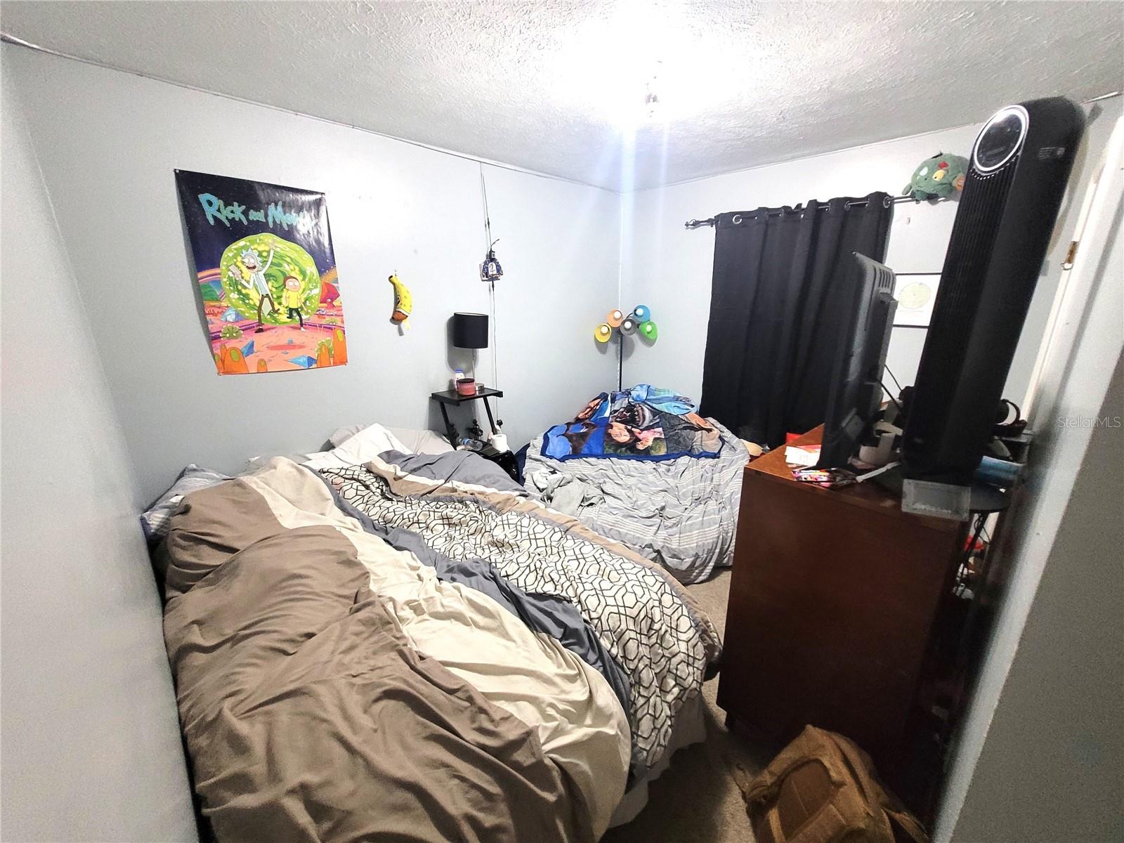 Listing photo id 9 for 5203 Presidential Street