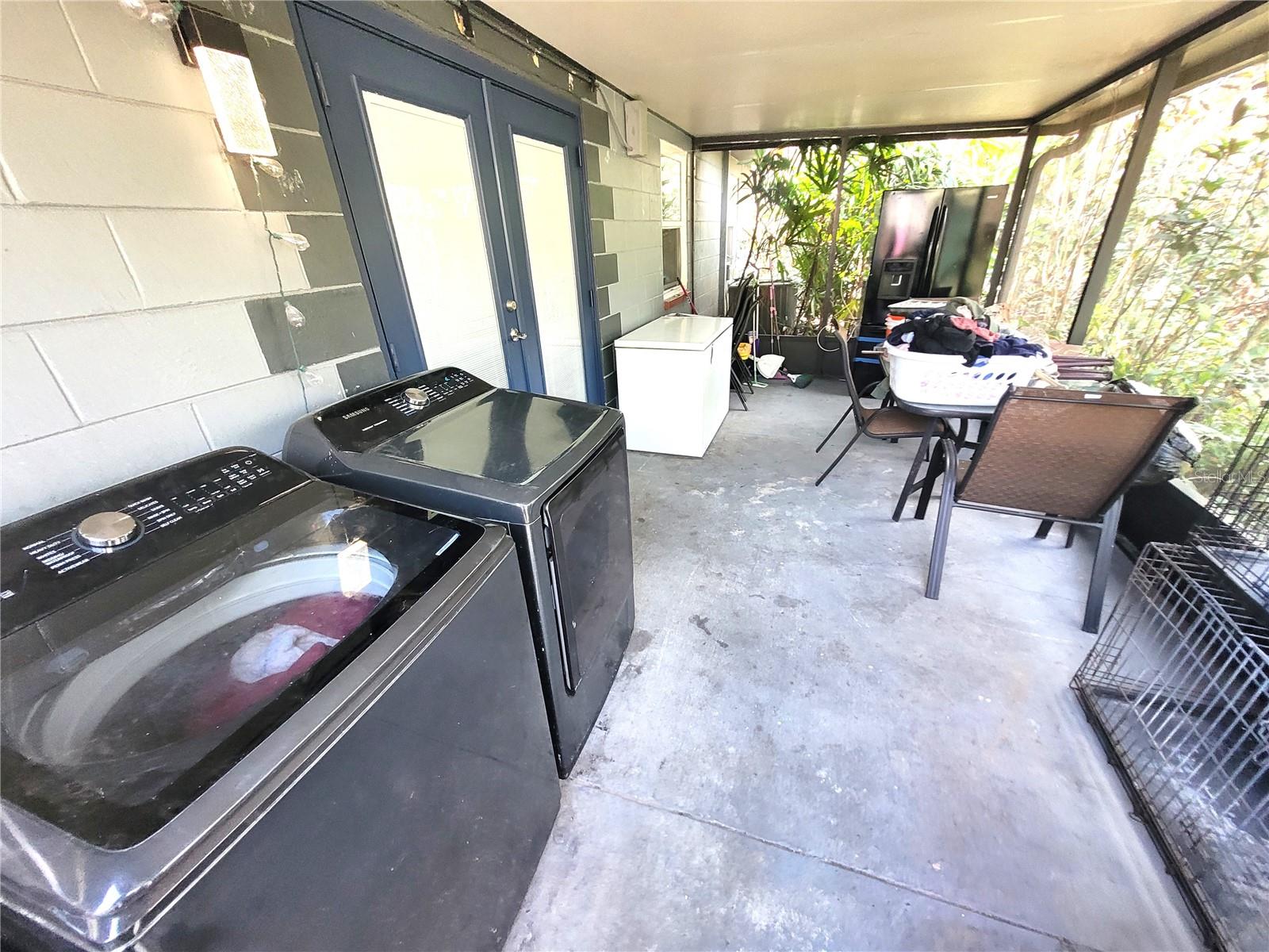 Listing photo id 15 for 5203 Presidential Street