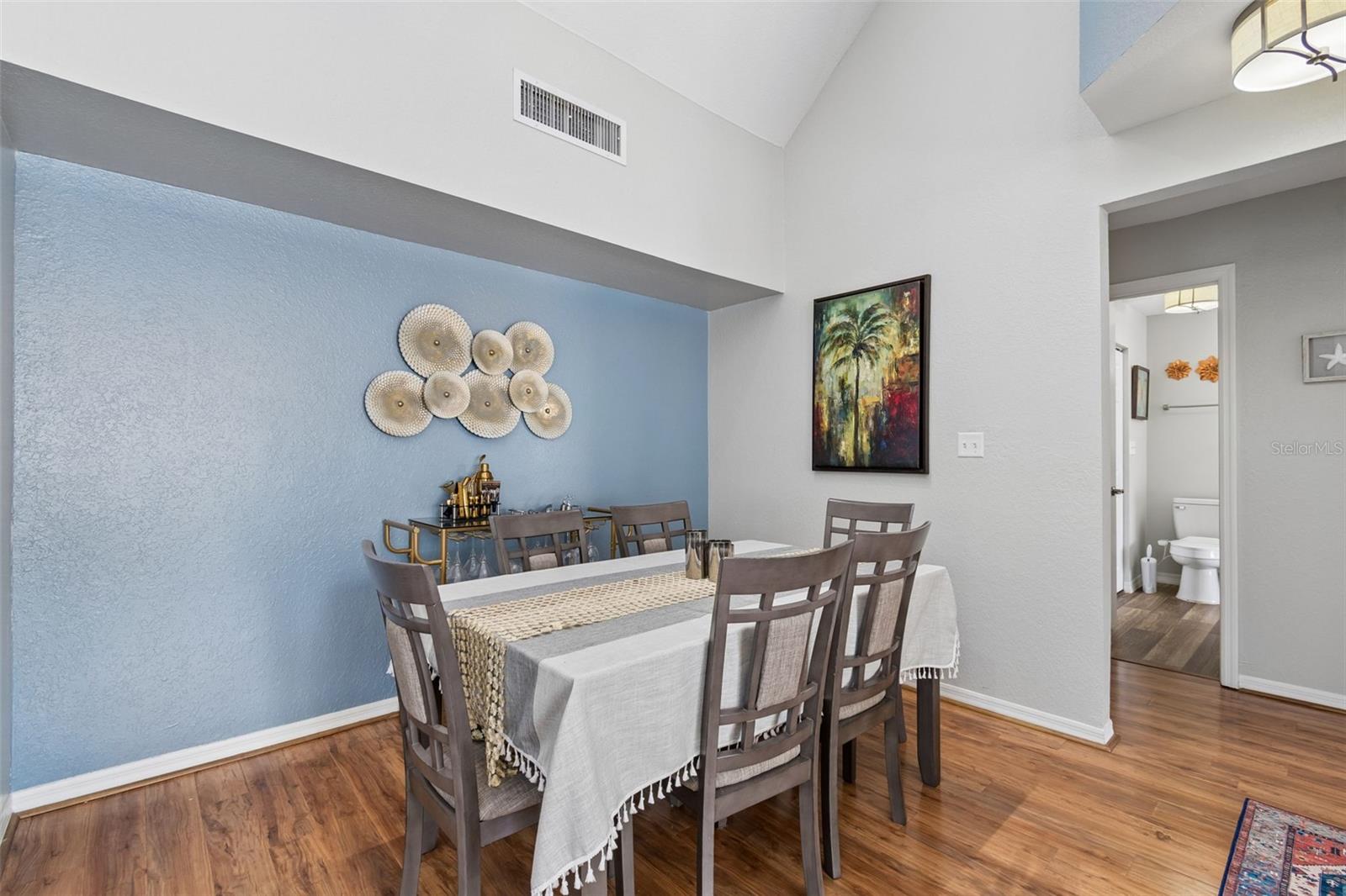 Image 10 of 79 For 10576 Windsor Lake Court 41