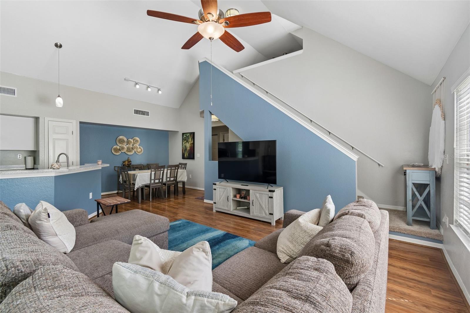 Image 20 of 79 For 10576 Windsor Lake Court 41