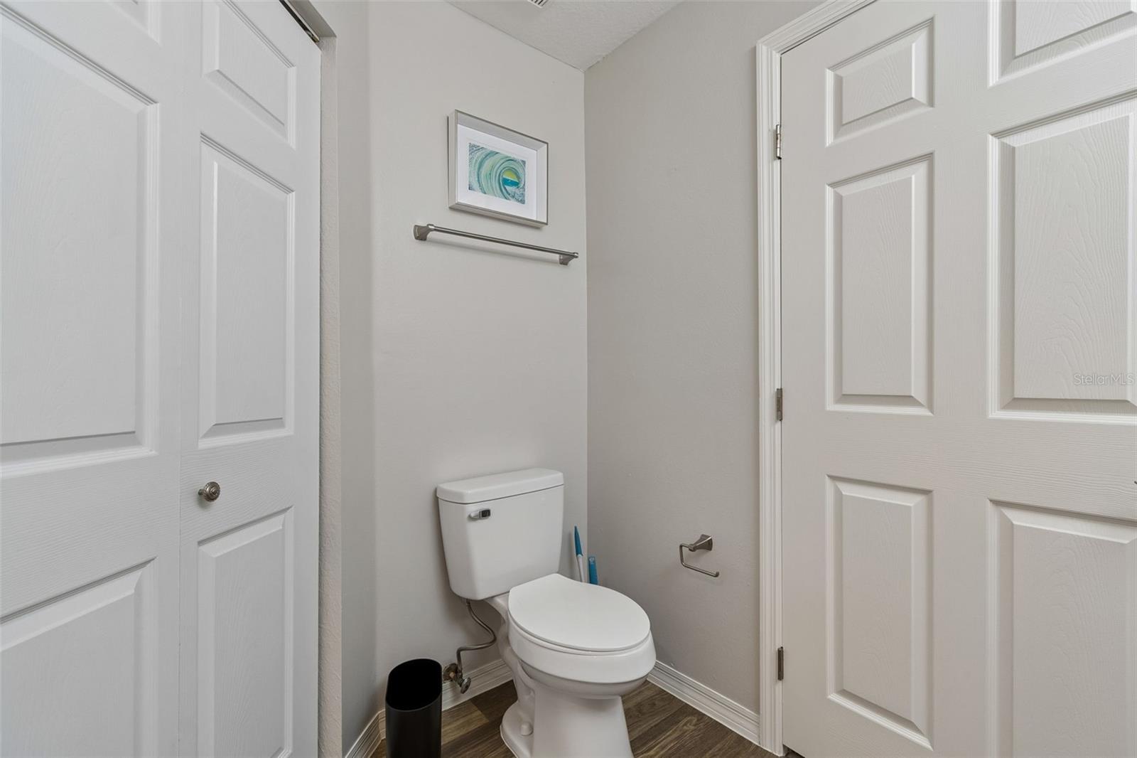 Image 41 of 79 For 10576 Windsor Lake Court 41