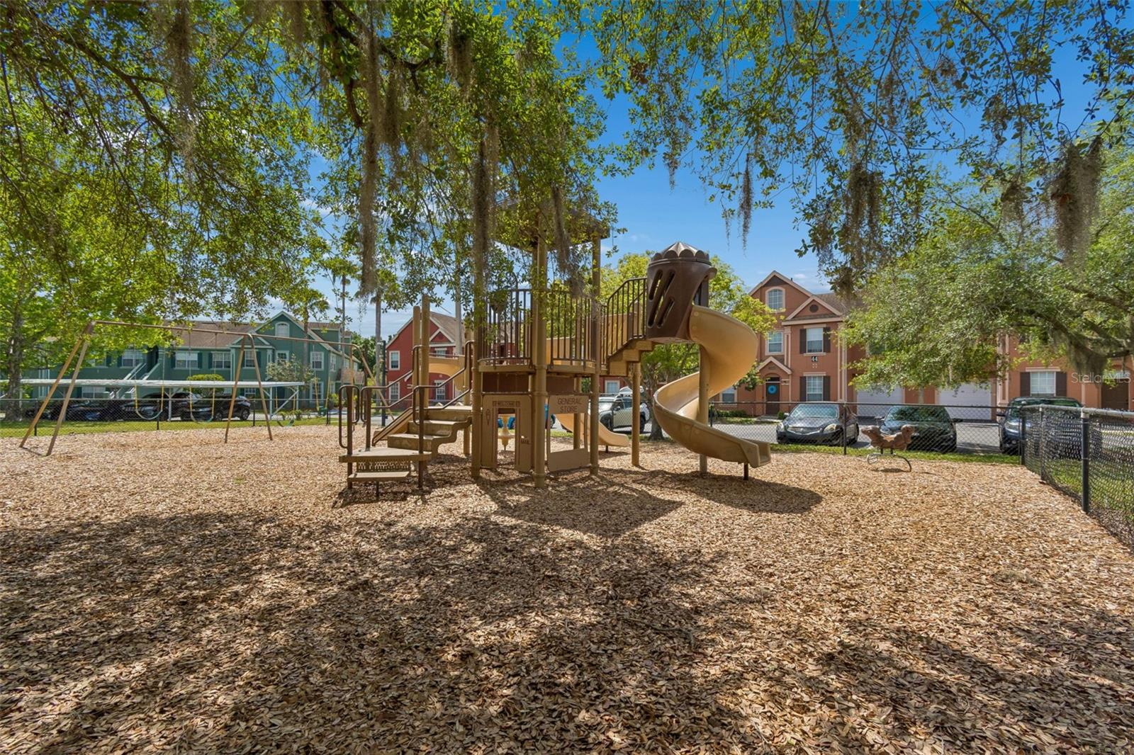 Image 48 of 79 For 10576 Windsor Lake Court 41