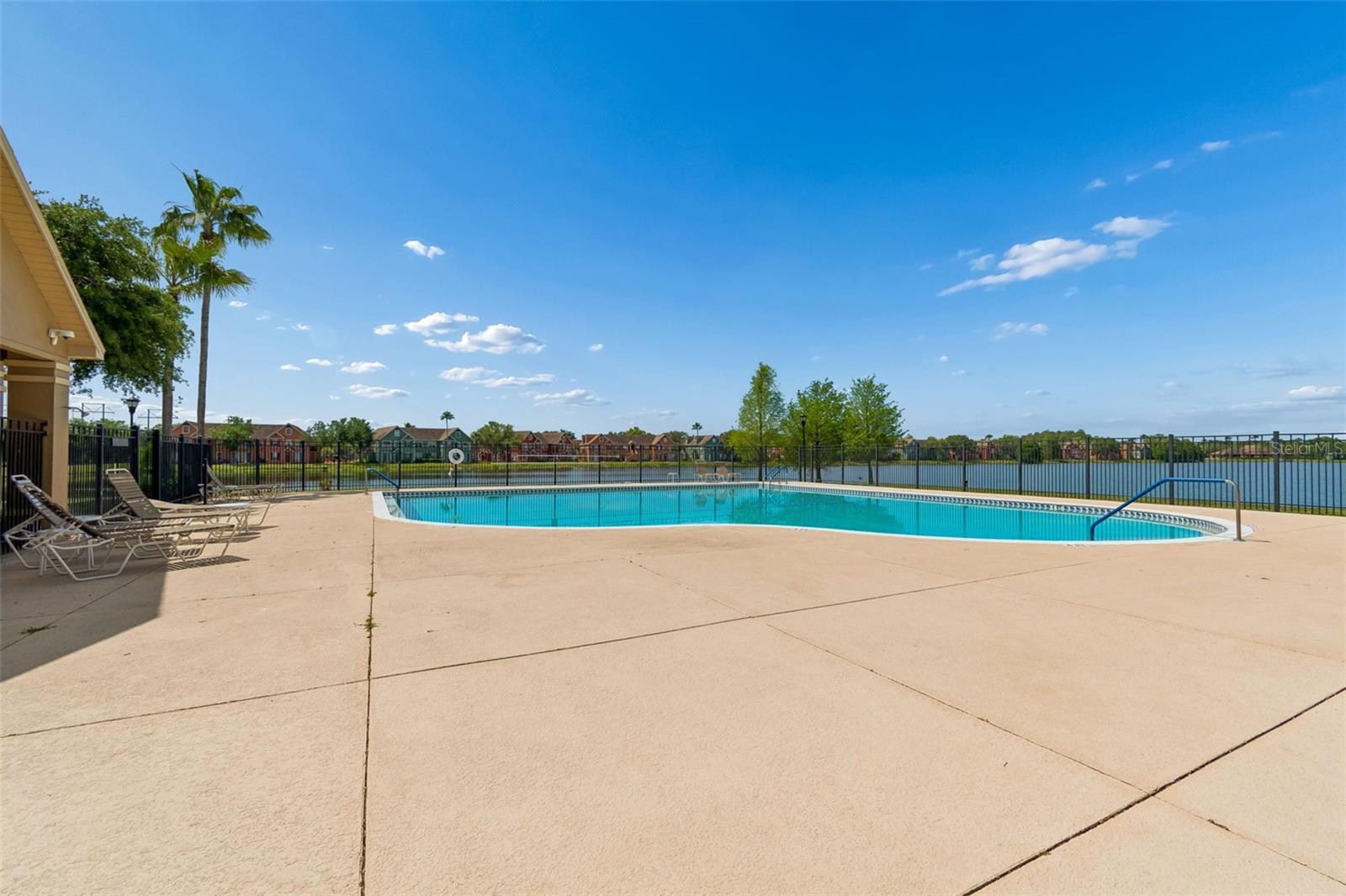 Image 49 of 79 For 10576 Windsor Lake Court 41