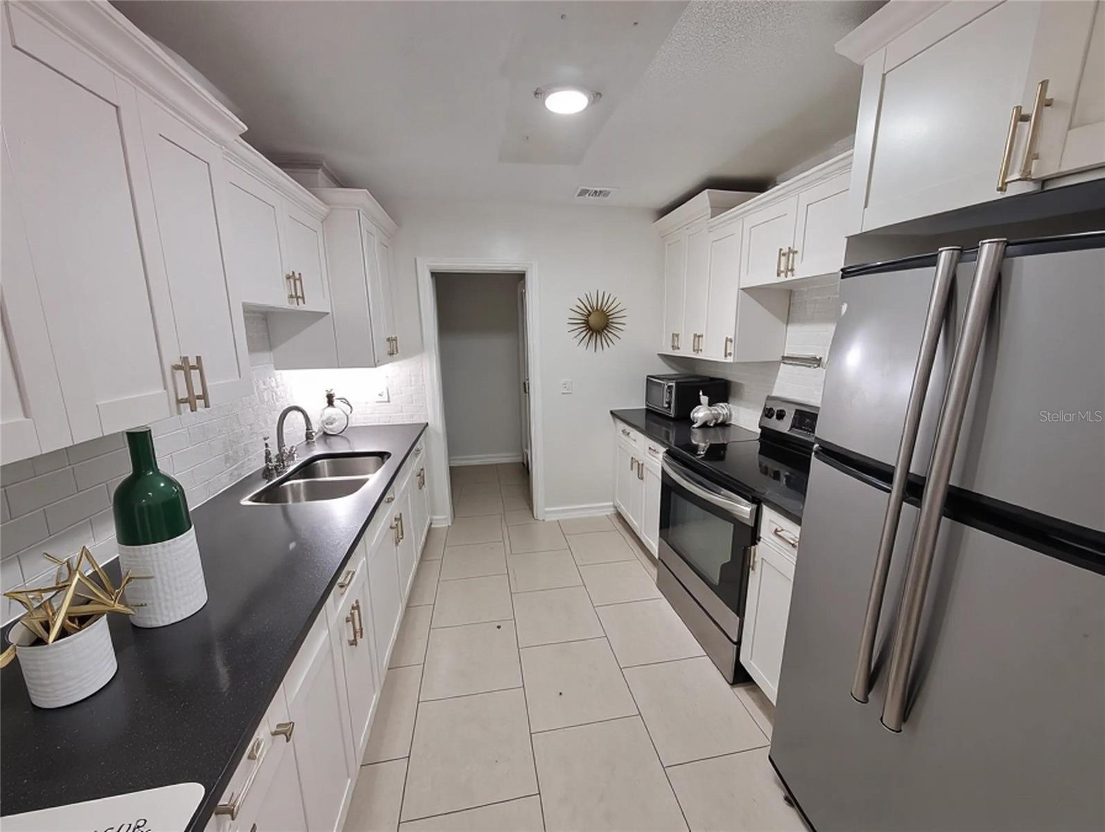 Image 12 of 61 For 3713 Clifton Street