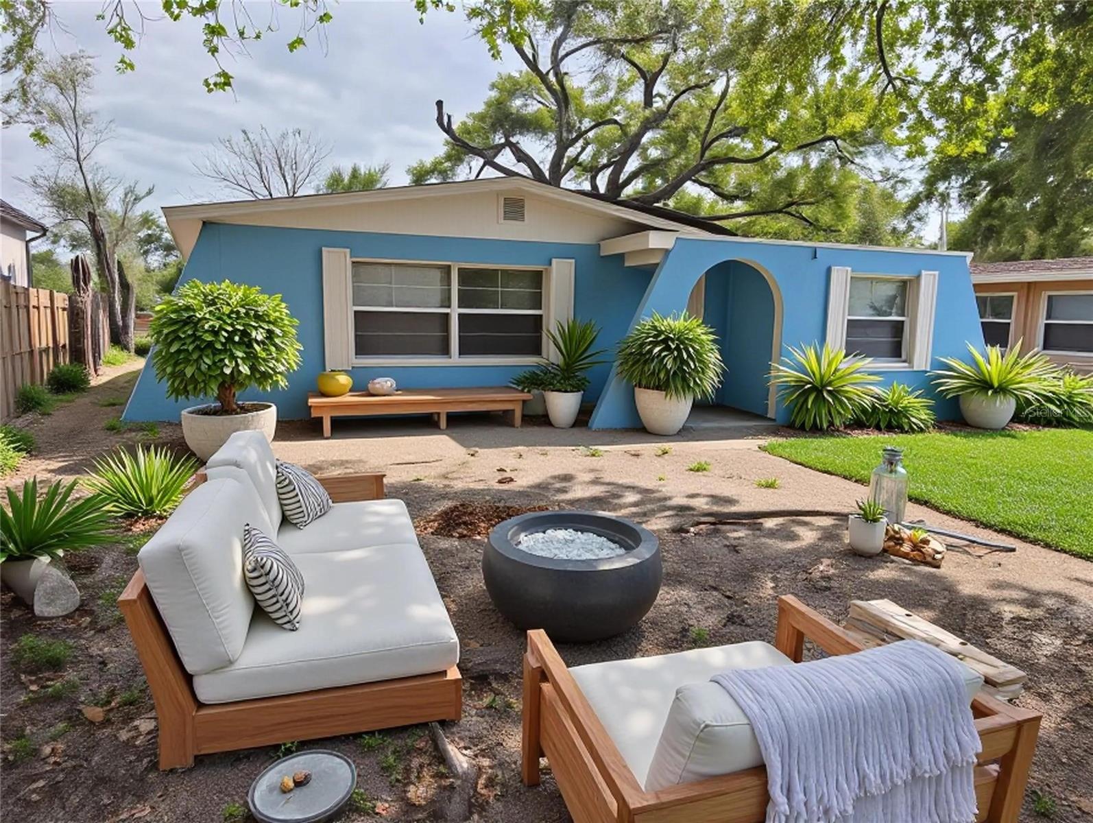 Image 3 of 61 For 3713 Clifton Street