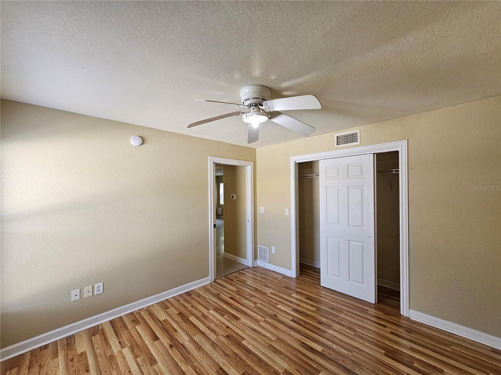 Image 10 of 17 For 1365 Drew Street 102