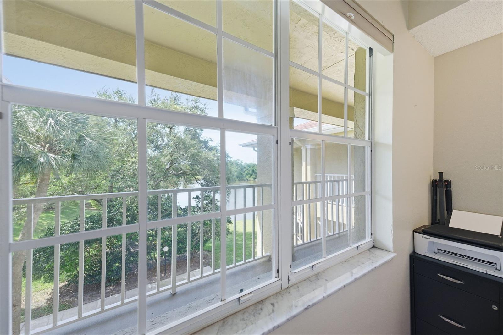 Image 18 of 36 For 2690 Coral Landings Boulevard 133