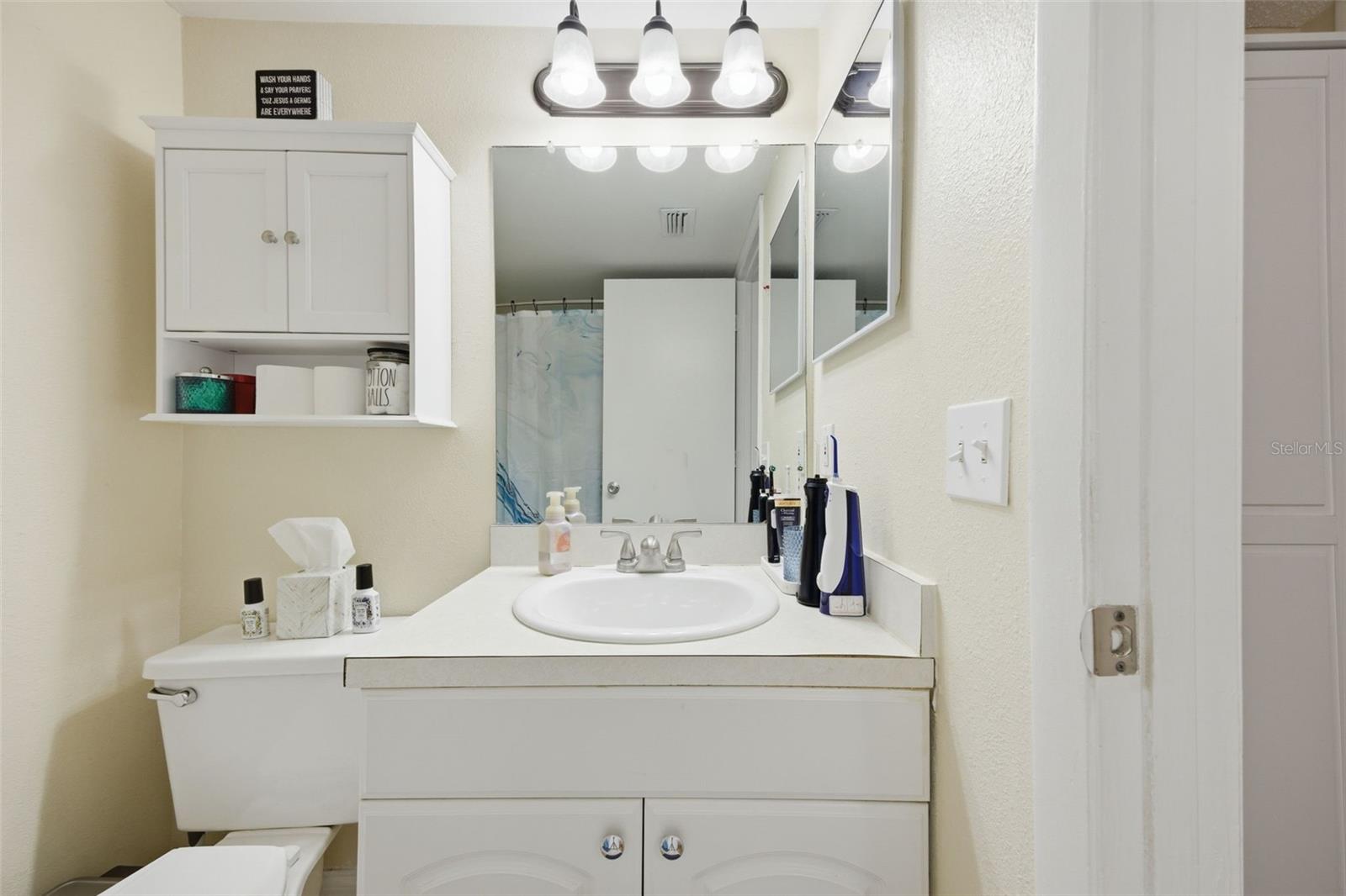 Image 20 of 36 For 2690 Coral Landings Boulevard 133