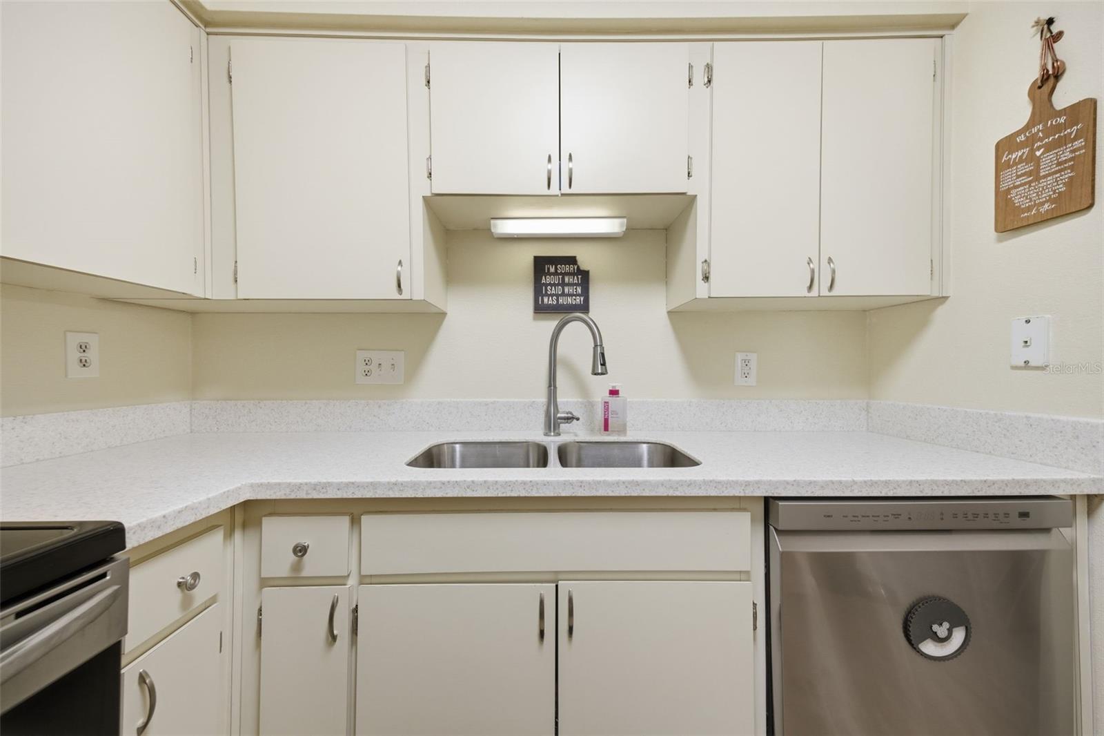 Image 9 of 36 For 2690 Coral Landings Boulevard 133