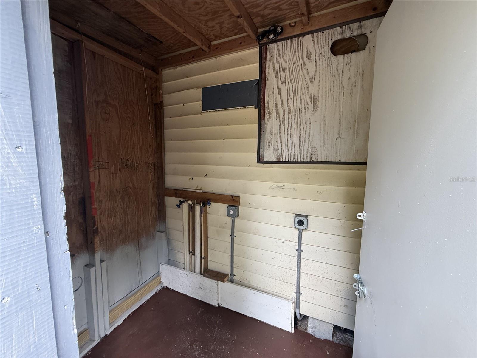 Image 17 of 19 For 314 Crescent Drive