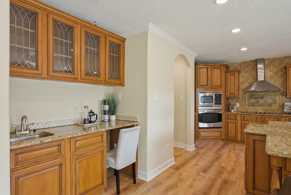 Image 11 of 63 For 13112 Balm Boyette Road