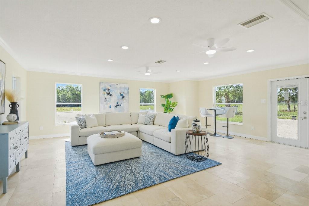 Image 17 of 63 For 13112 Balm Boyette Road