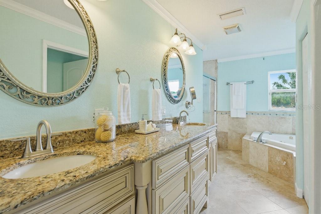 Image 24 of 63 For 13112 Balm Boyette Road