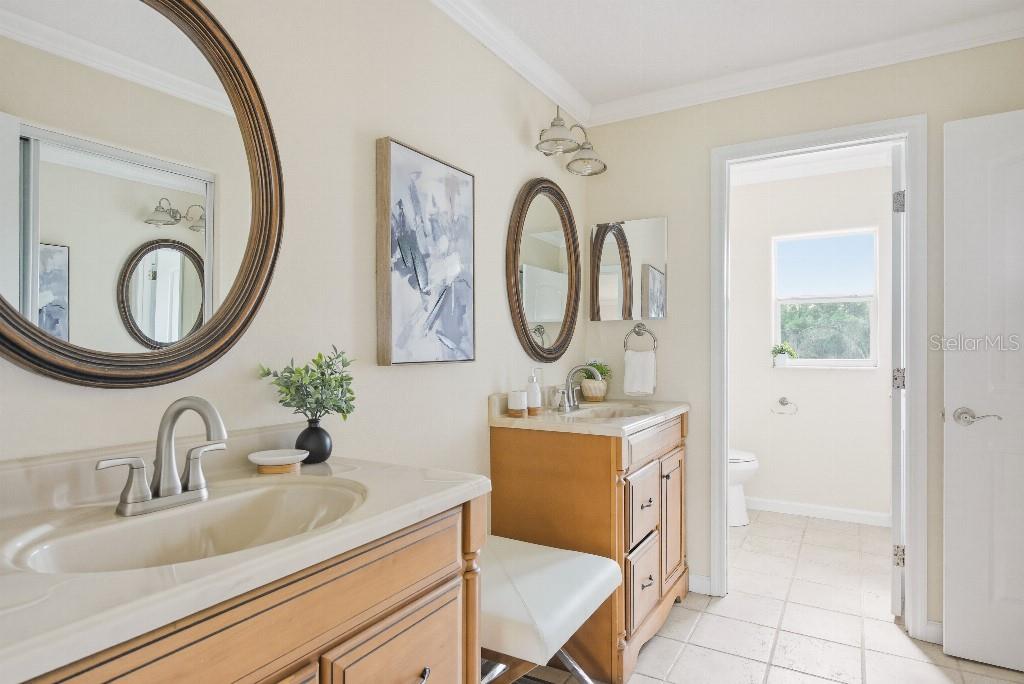 Image 32 of 63 For 13112 Balm Boyette Road