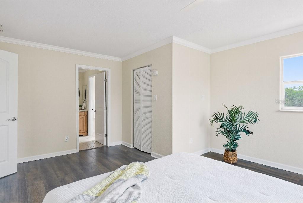 Image 34 of 63 For 13112 Balm Boyette Road