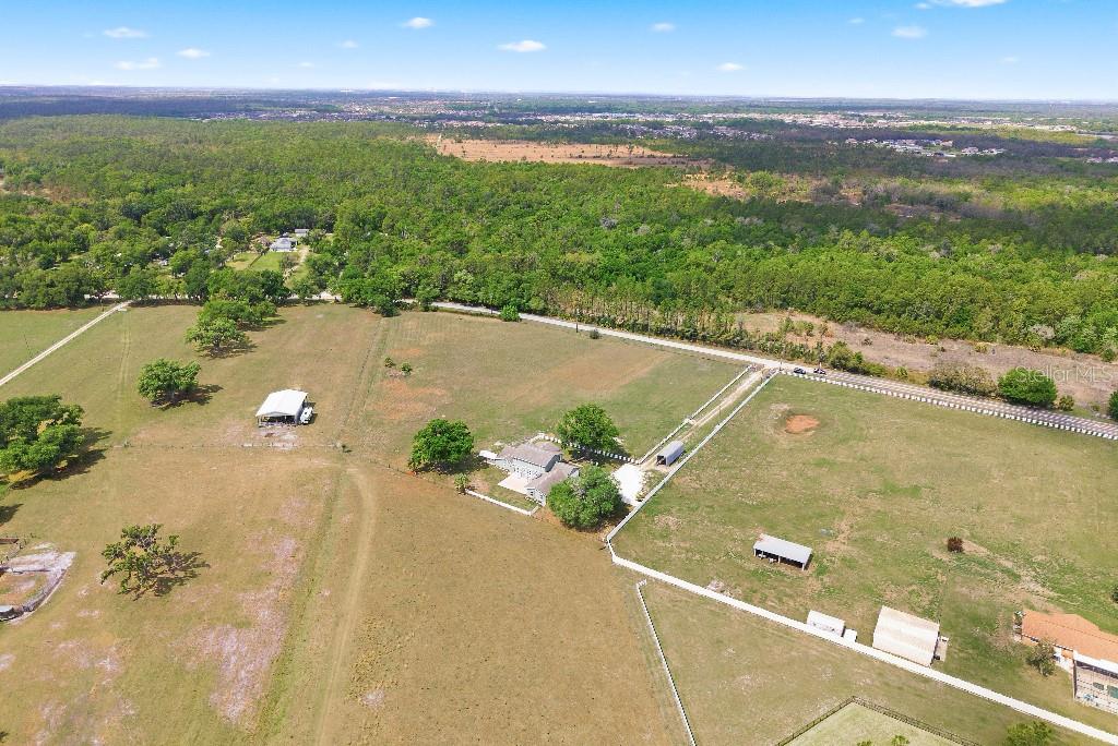 Image 40 of 63 For 13112 Balm Boyette Road