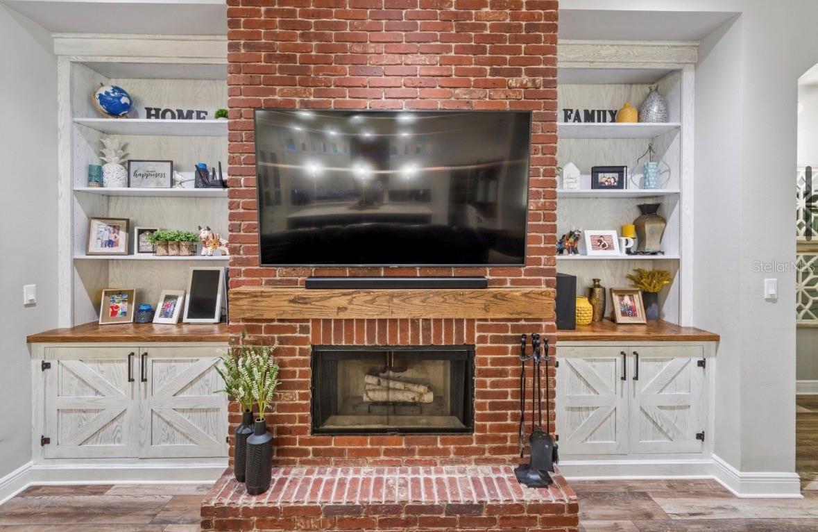 Image 19 of 76 For 19127 Centre Rose Boulevard