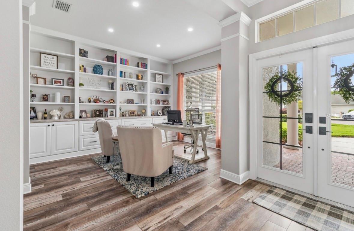 Image 22 of 76 For 19127 Centre Rose Boulevard