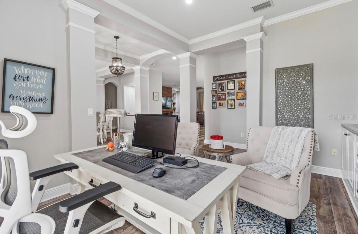 Image 24 of 76 For 19127 Centre Rose Boulevard