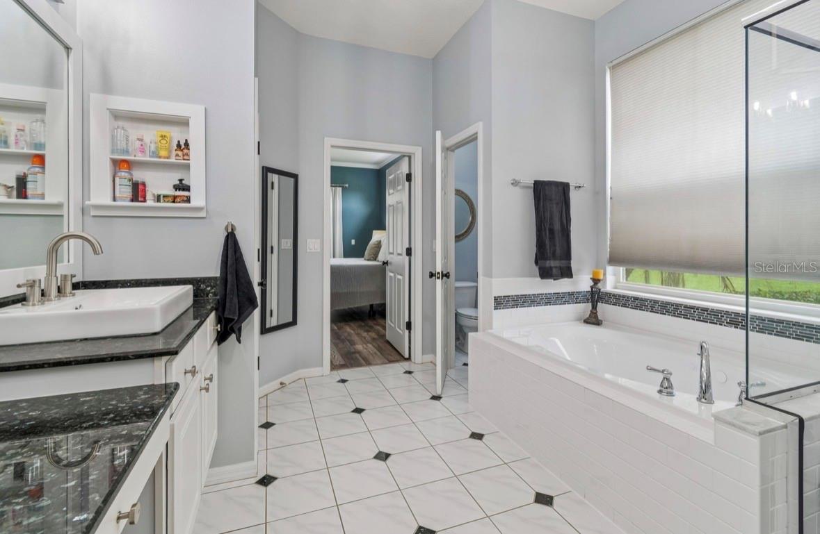 Image 33 of 76 For 19127 Centre Rose Boulevard