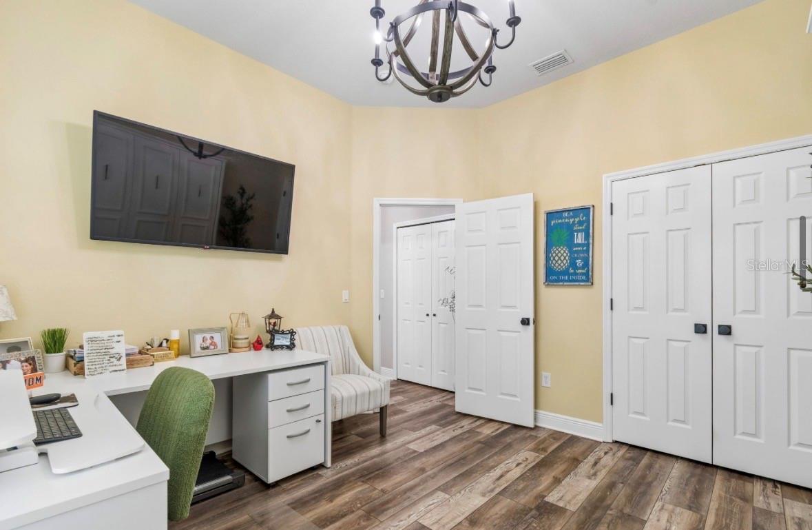 Image 37 of 76 For 19127 Centre Rose Boulevard