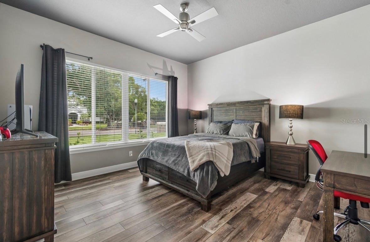 Image 40 of 76 For 19127 Centre Rose Boulevard