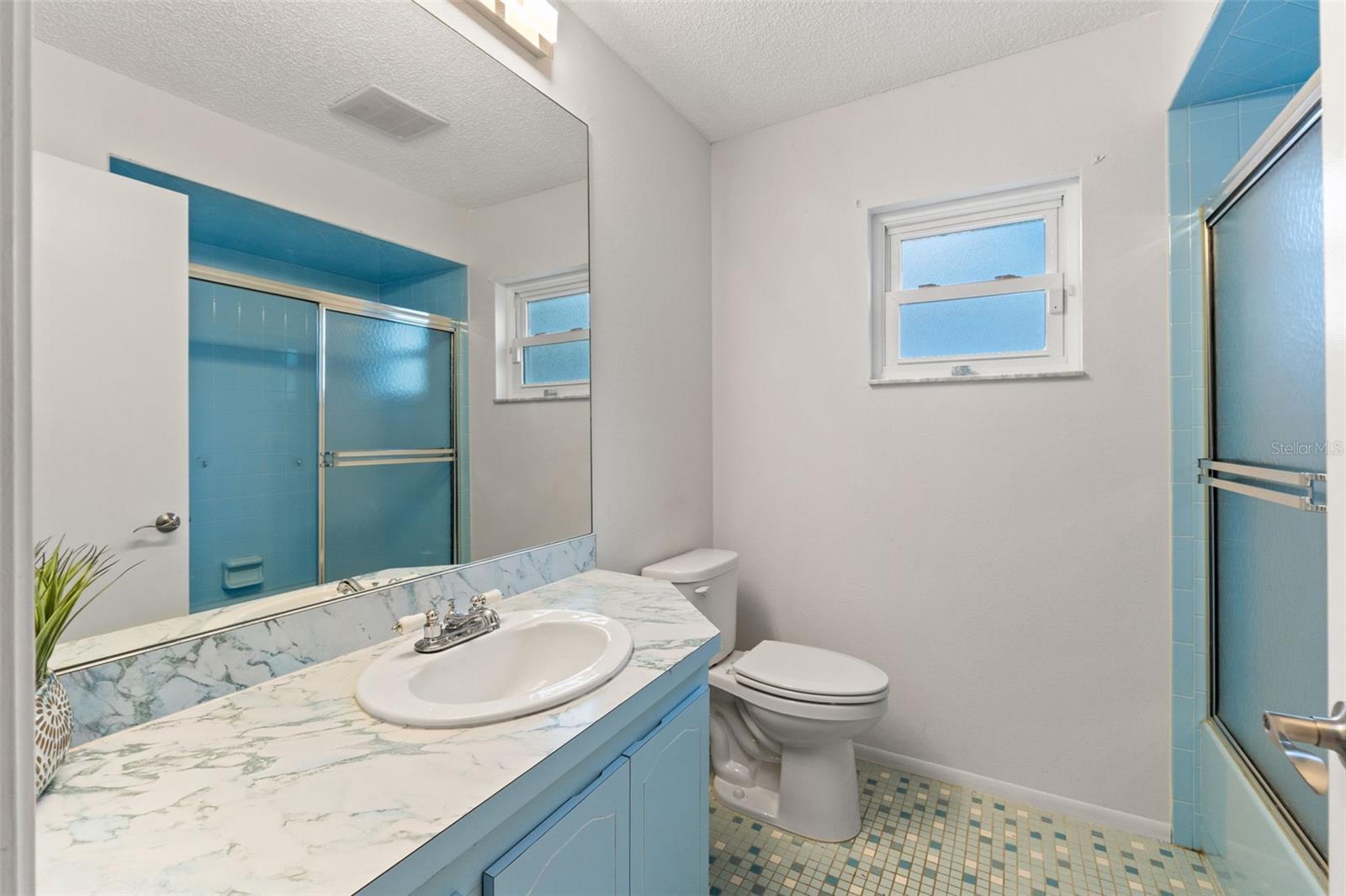 Image 10 of 41 For 8392 Camphor Drive