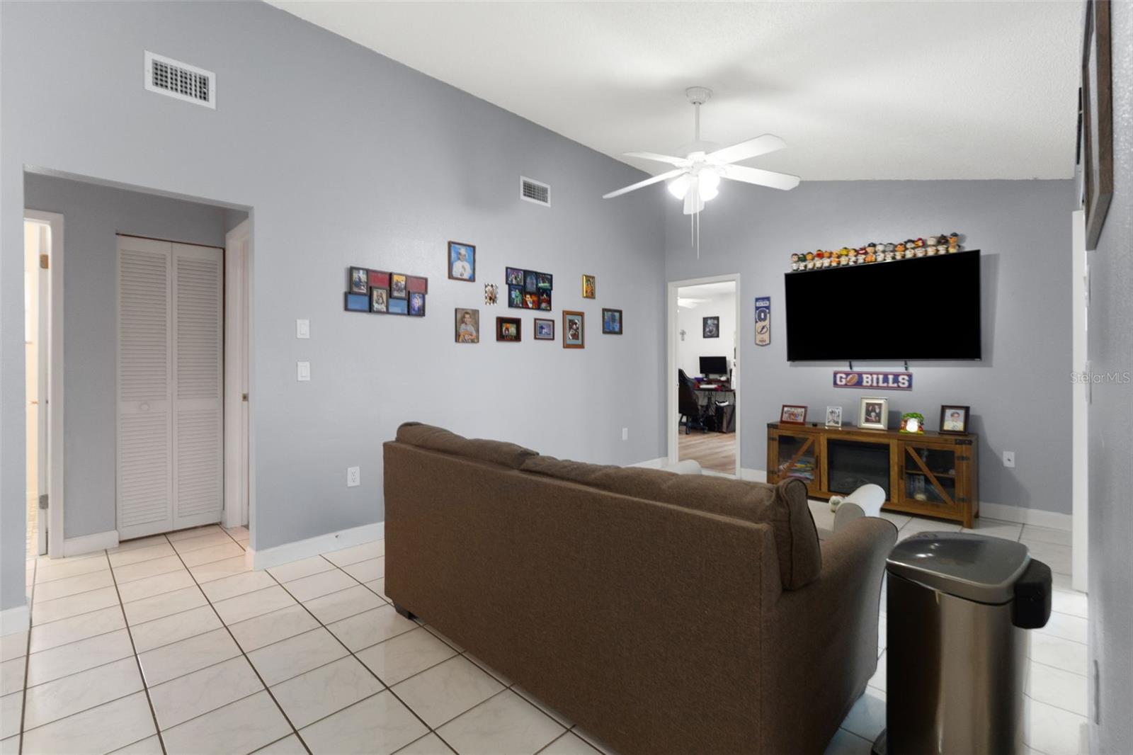 Image 15 of 41 For 8392 Camphor Drive