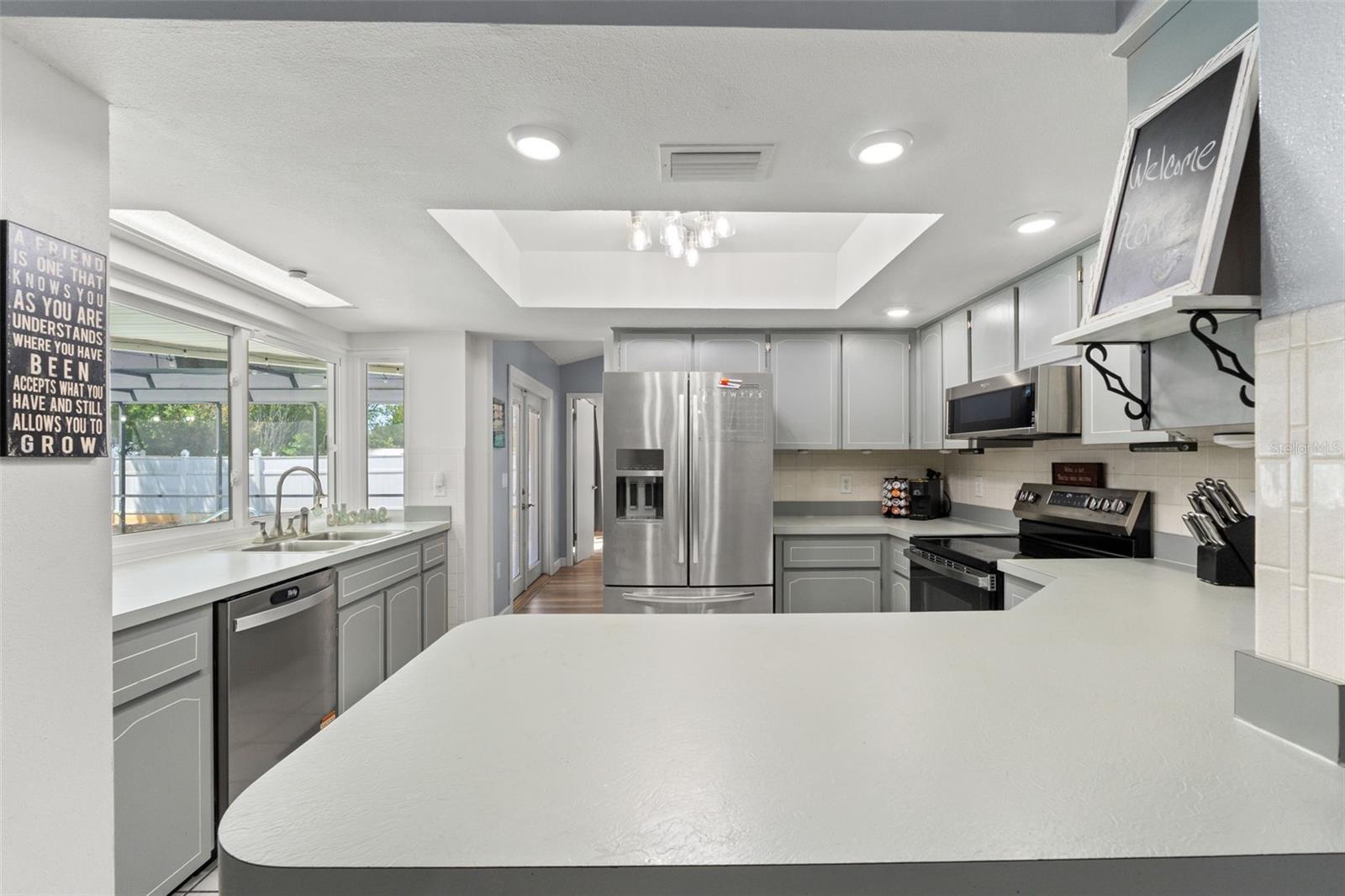 Image 19 of 41 For 8392 Camphor Drive