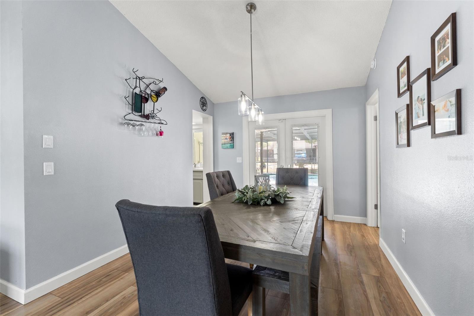 Image 23 of 41 For 8392 Camphor Drive