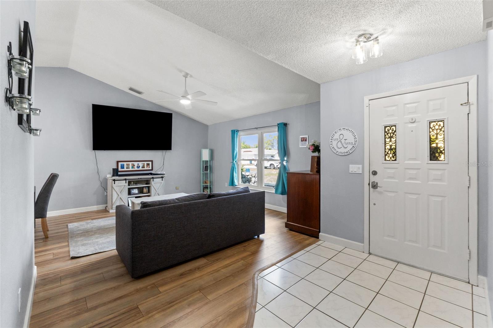 Image 27 of 41 For 8392 Camphor Drive