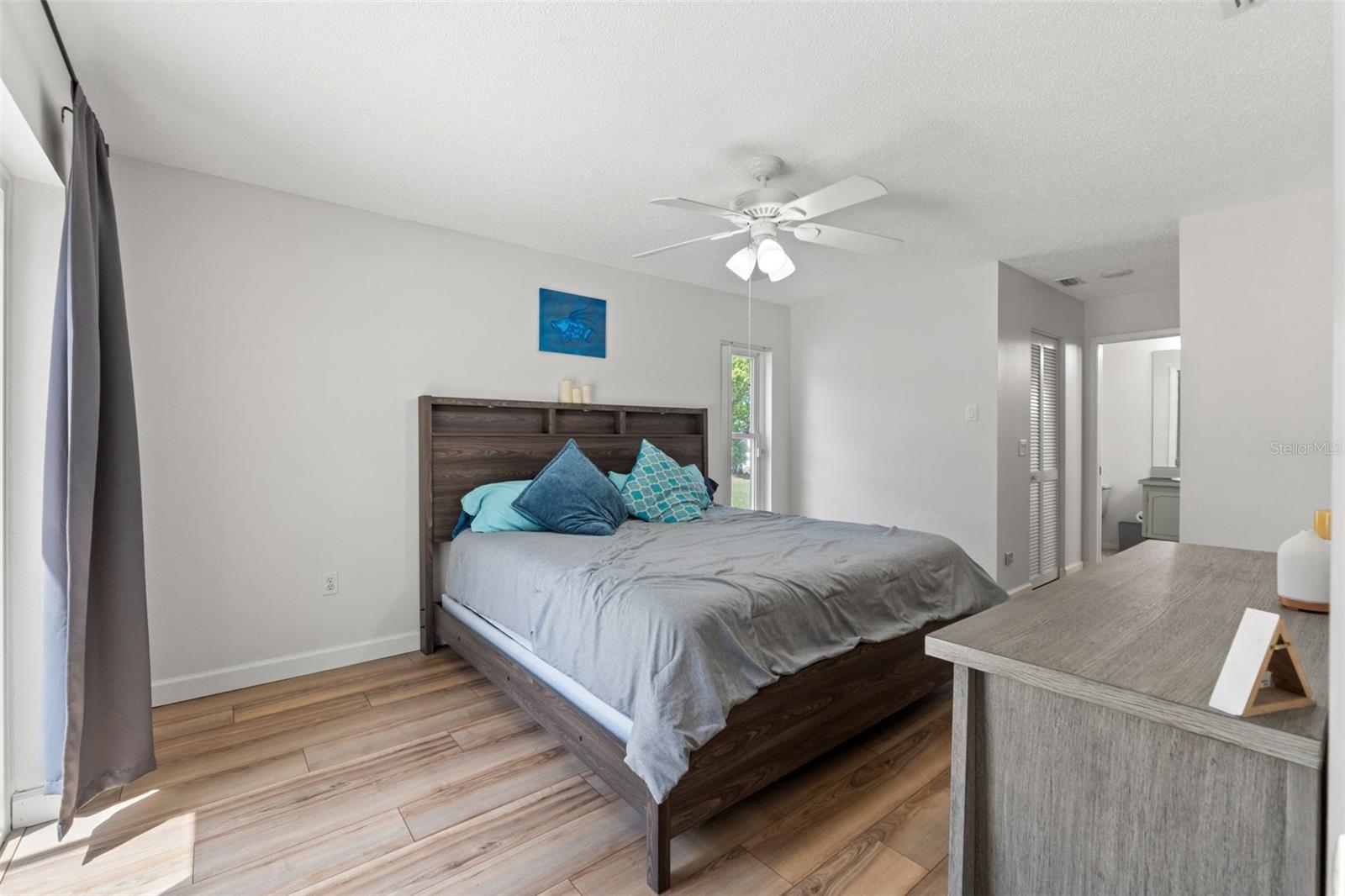 Image 29 of 41 For 8392 Camphor Drive