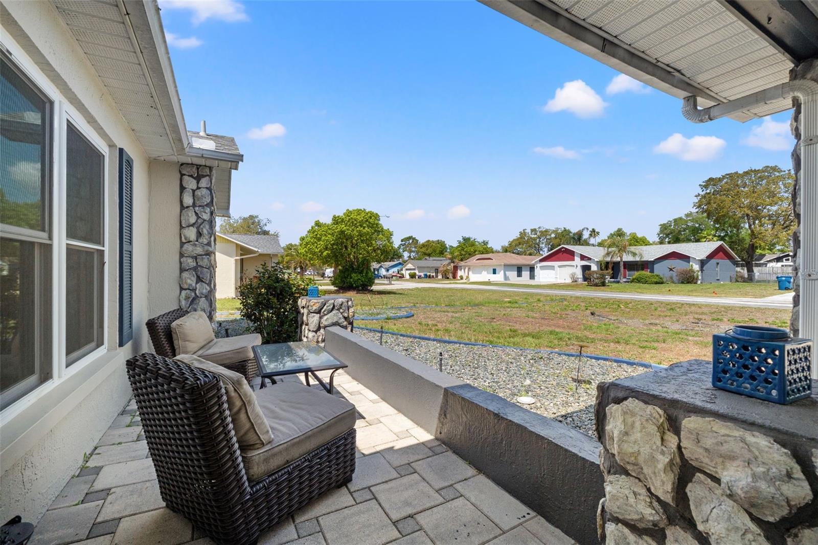 Image 4 of 41 For 8392 Camphor Drive