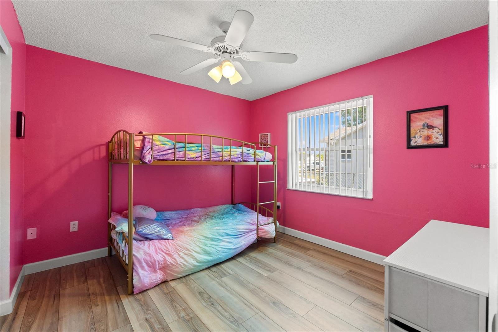 Image 8 of 41 For 8392 Camphor Drive