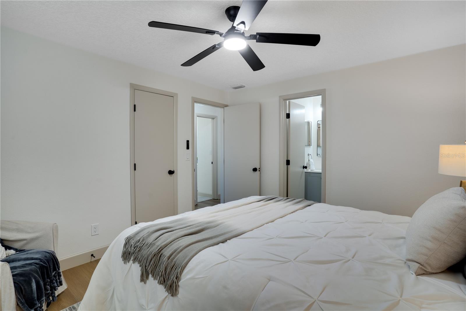 Image 17 of 32 For 8977 140th Way