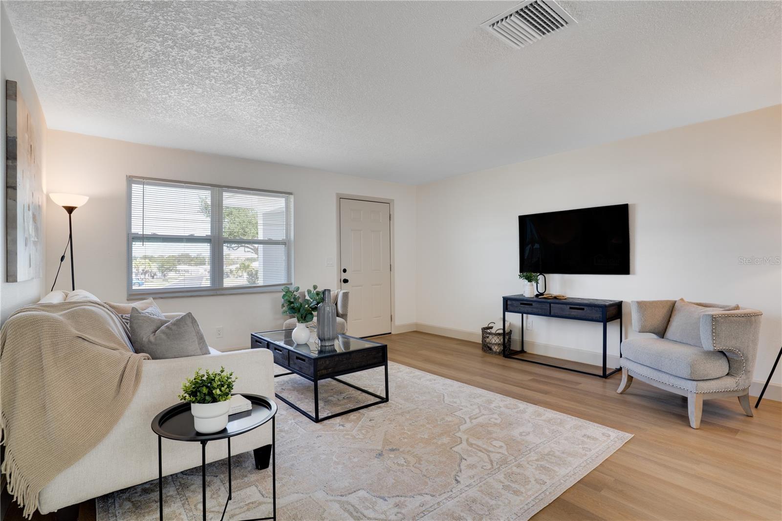 Image 7 of 32 For 8977 140th Way