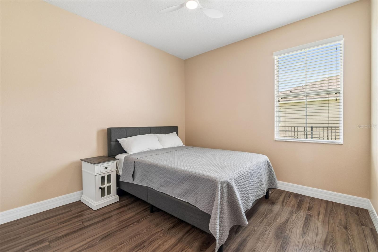 Image 23 of 90 For 5405 Hammock View Lane