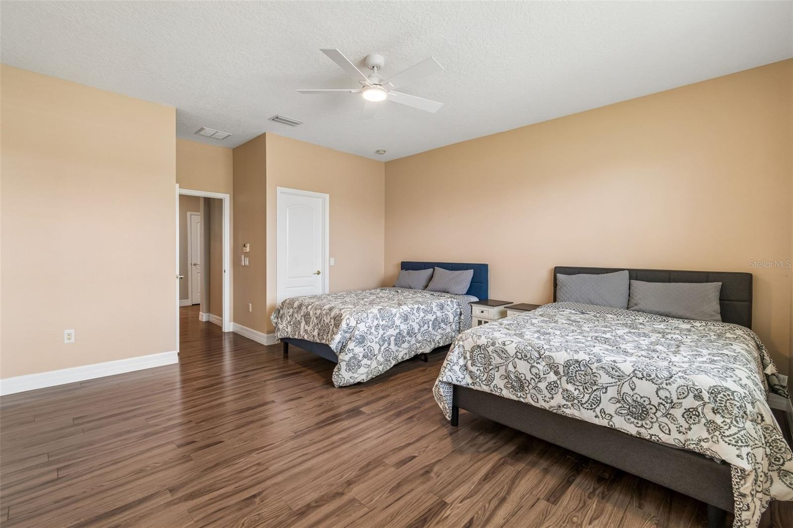 Image 25 of 90 For 5405 Hammock View Lane