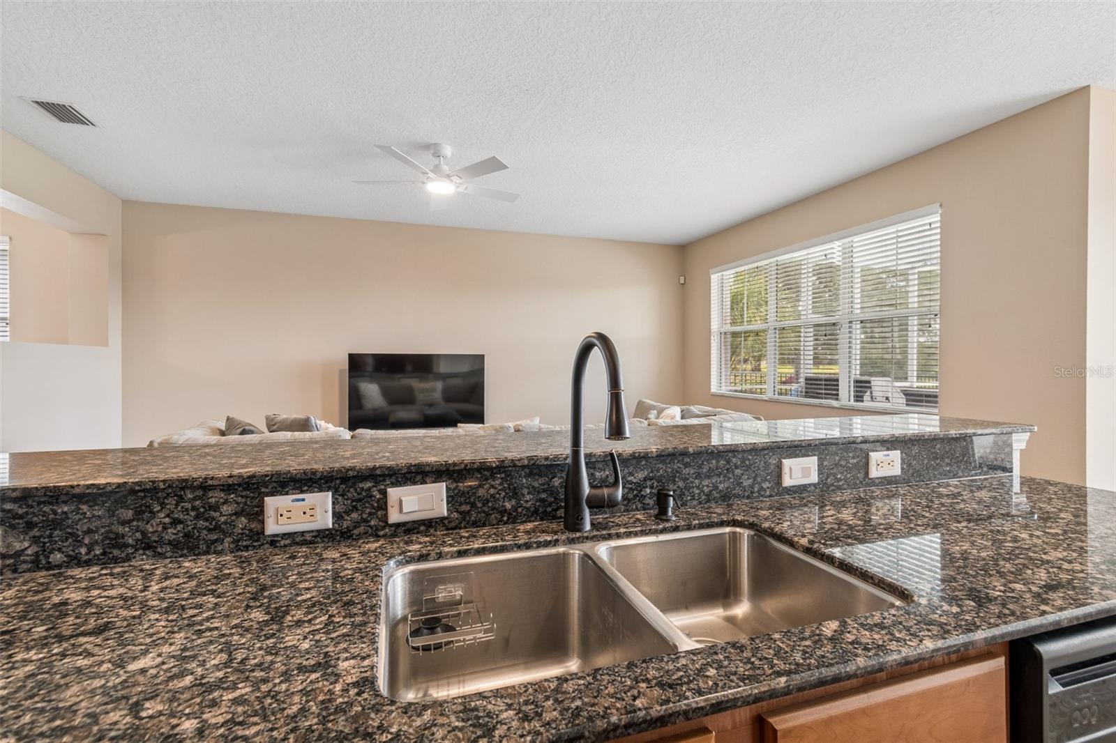 Image 36 of 90 For 5405 Hammock View Lane