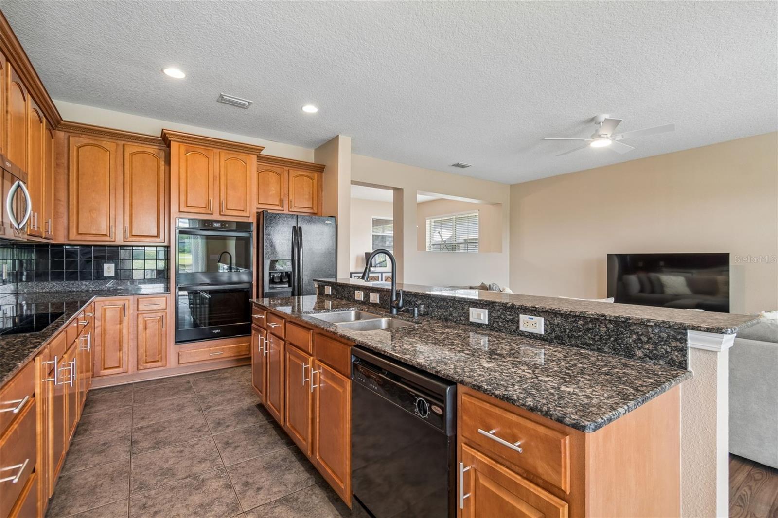 Image 37 of 90 For 5405 Hammock View Lane